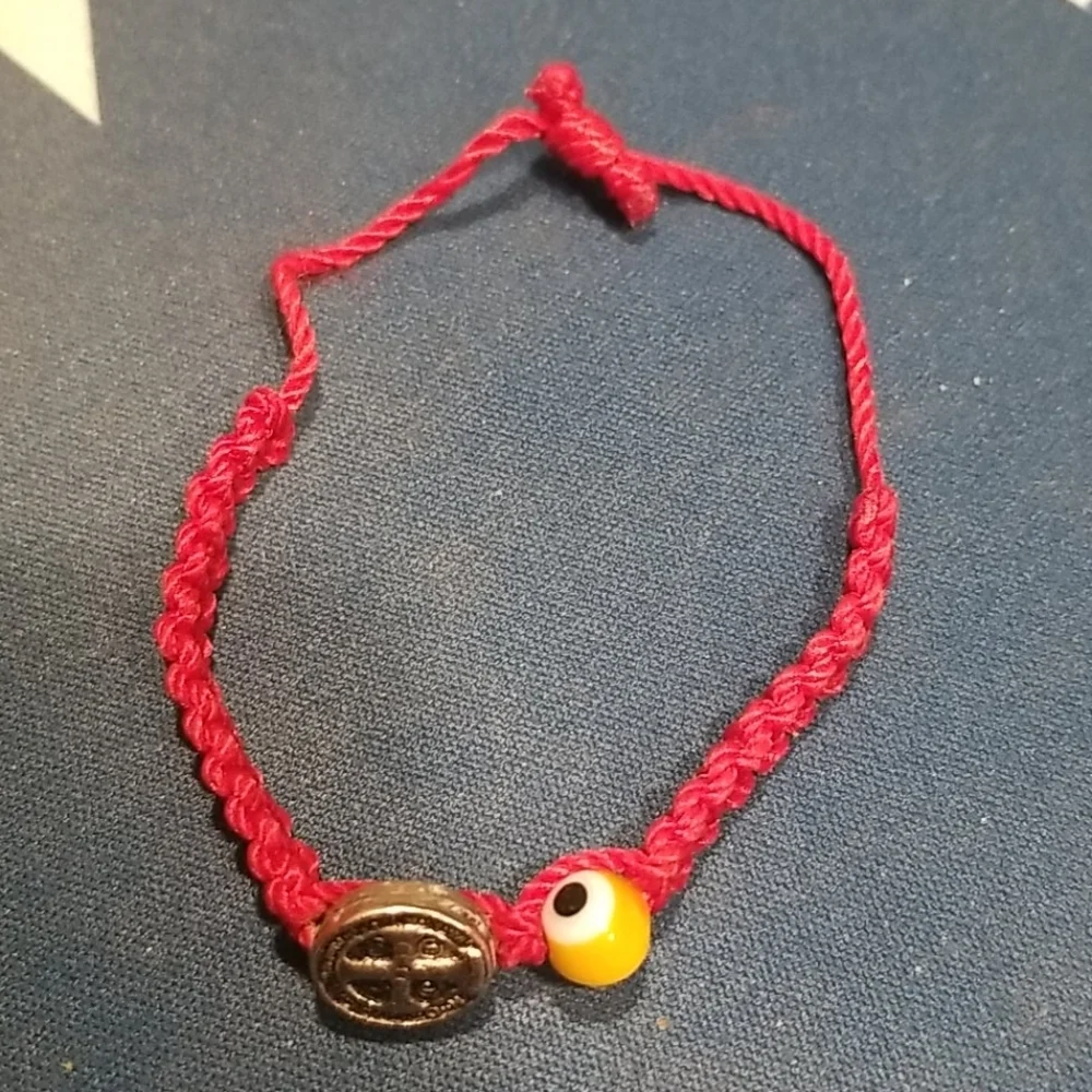 Expandable baby bracelet